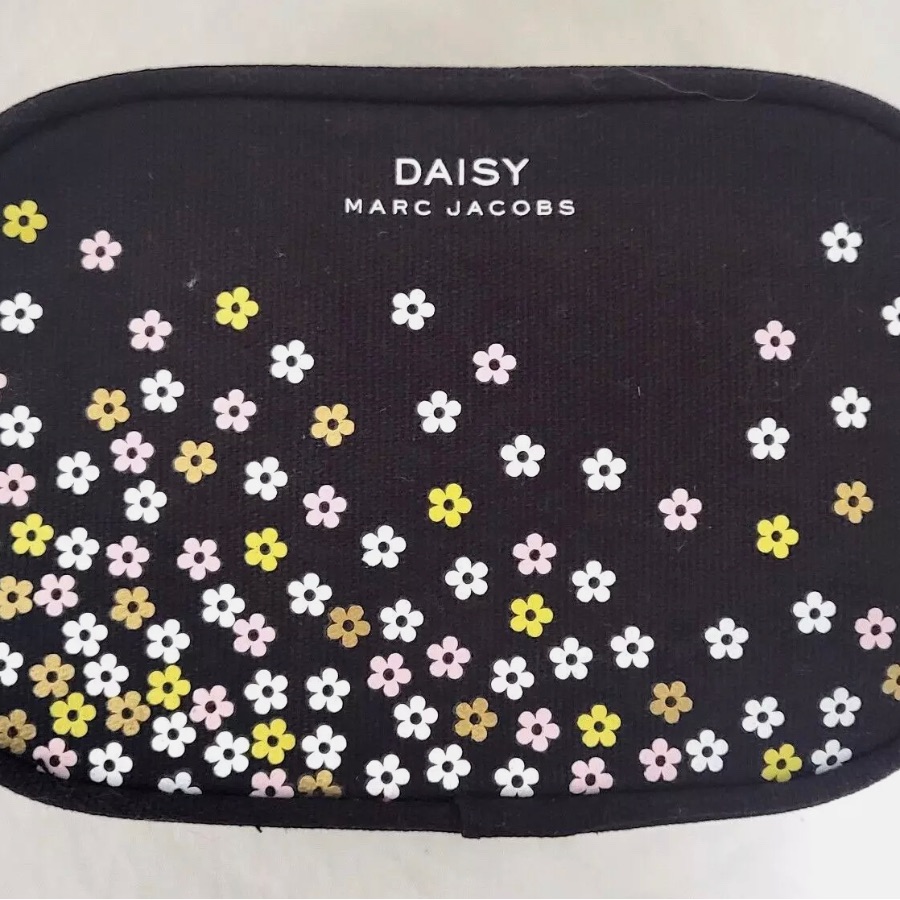 Brand New Marc Jacobs Makeup Bag